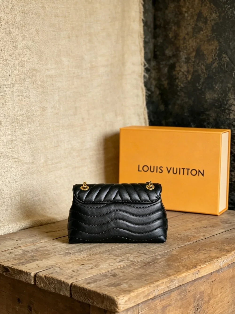 Louis Vuitton New Wave Chain Bag MM Black